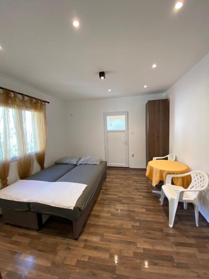 Apartmani Lala 2 Čanj 外观 照片