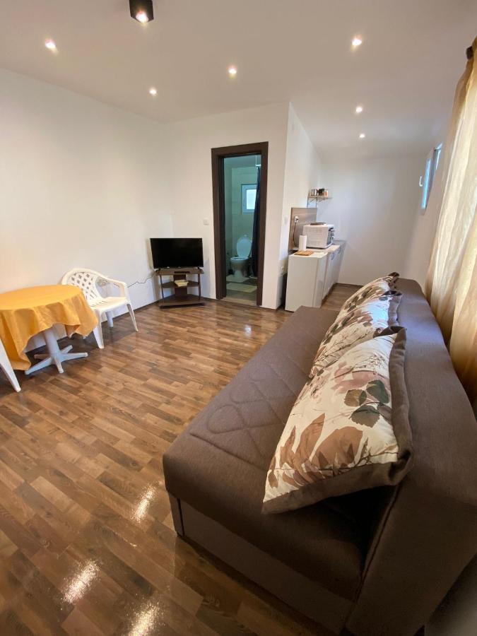 Apartmani Lala 2 Čanj 外观 照片