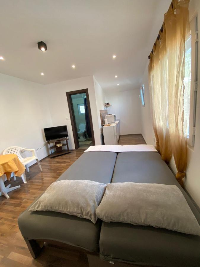 Apartmani Lala 2 Čanj 外观 照片
